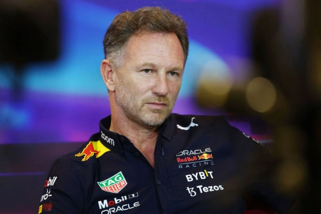 Глава Red Bull обвинил отца трехкратного чемпиона в организации скандала с домогательствами - ФОТО